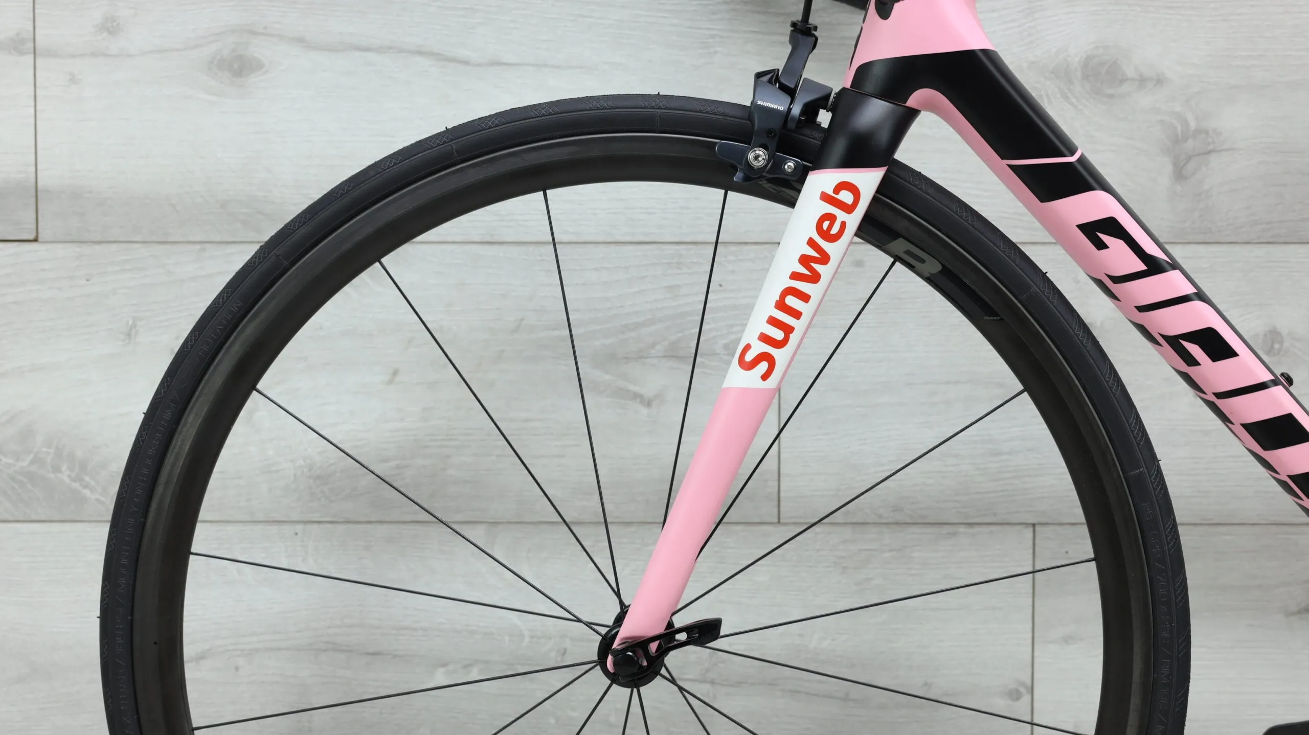 2018 Giant TCR Advanced SL Maglia Rosa  Road Bike - Medium