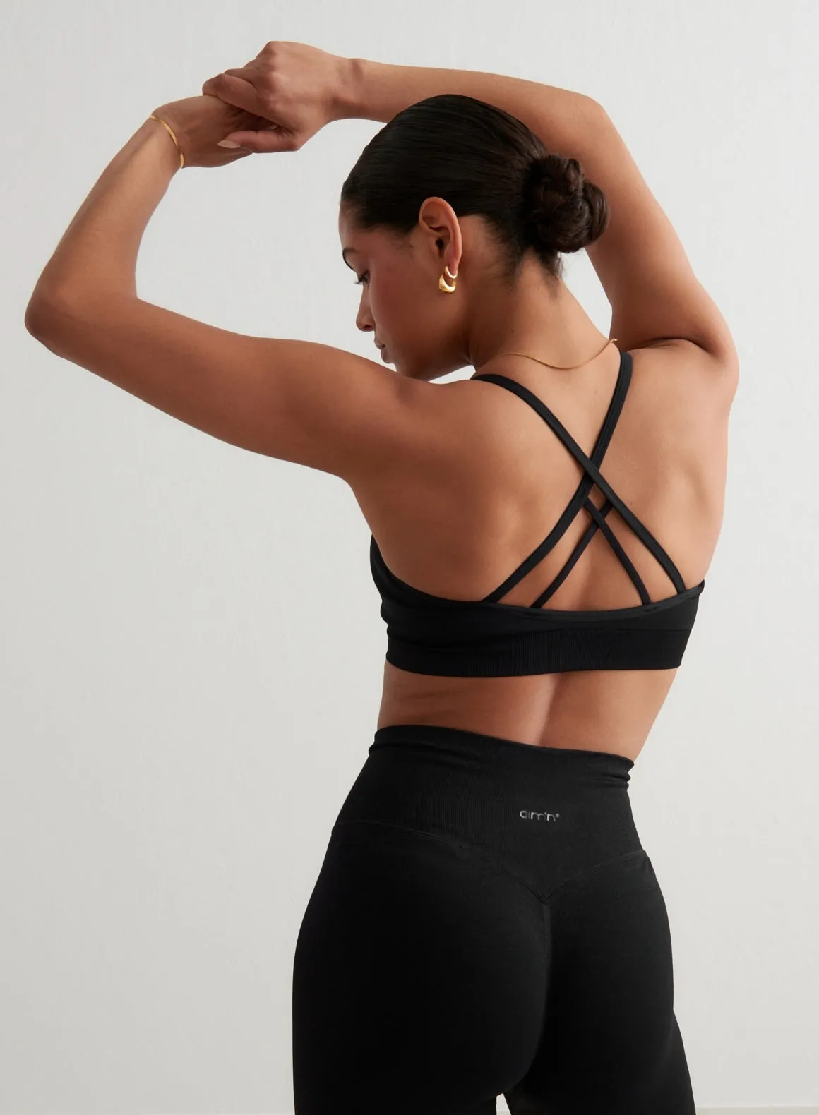 Black Shape Seamless Cross Back Bra