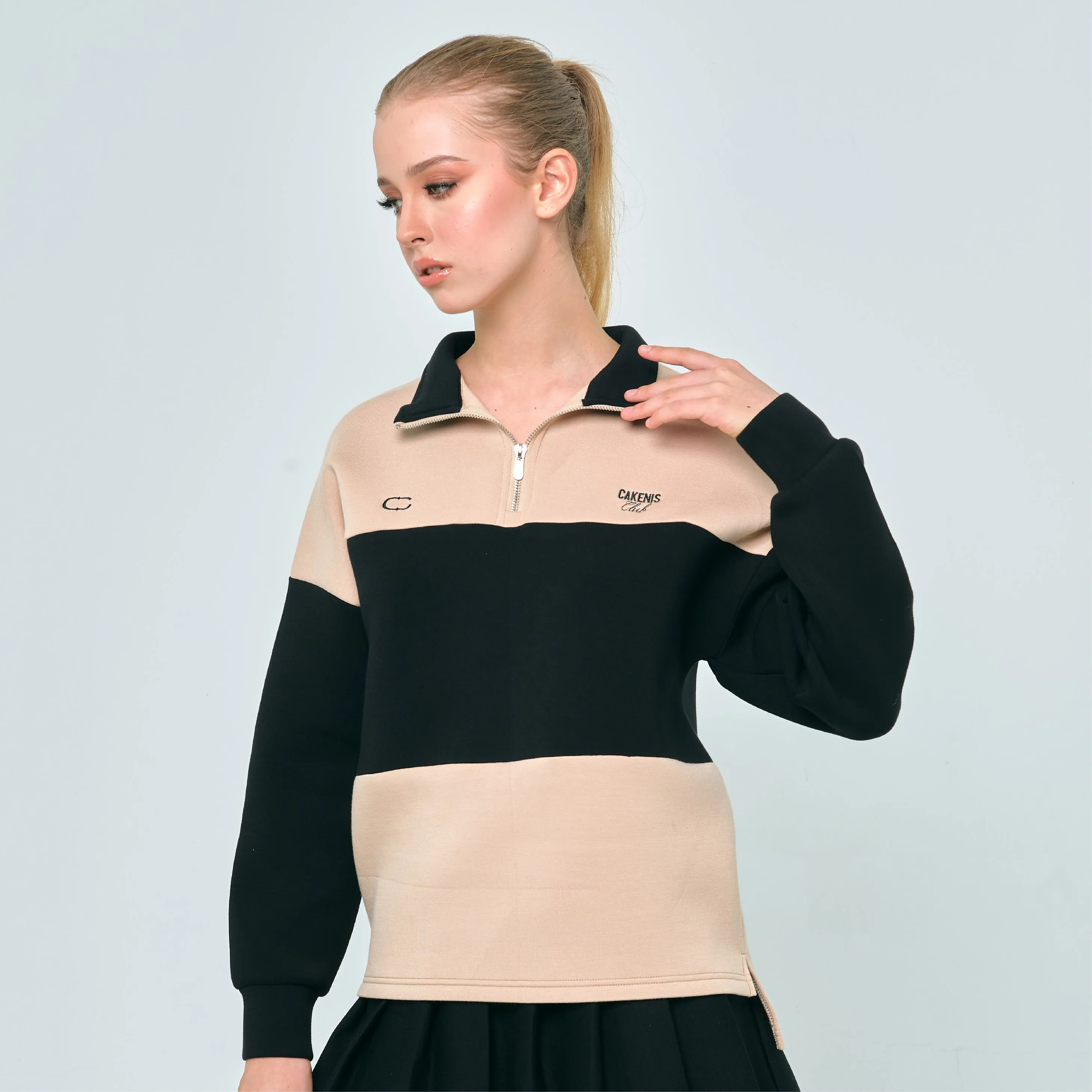 CAKENIS CLUB ACCOLADE UNISEX JUMPER IN BEIGE