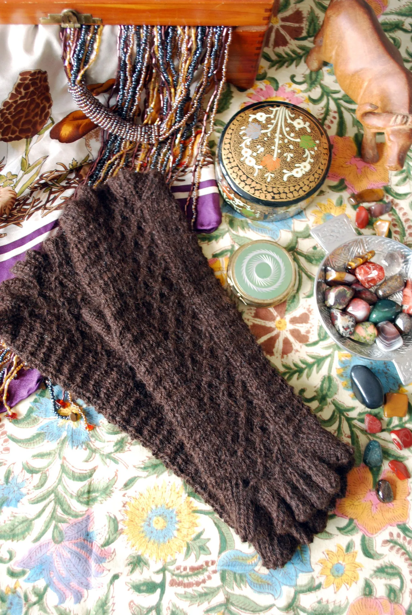 Filetage Fingerless Gloves Pattern (PDF) - Knitting Pattern by Phibersmith Designs