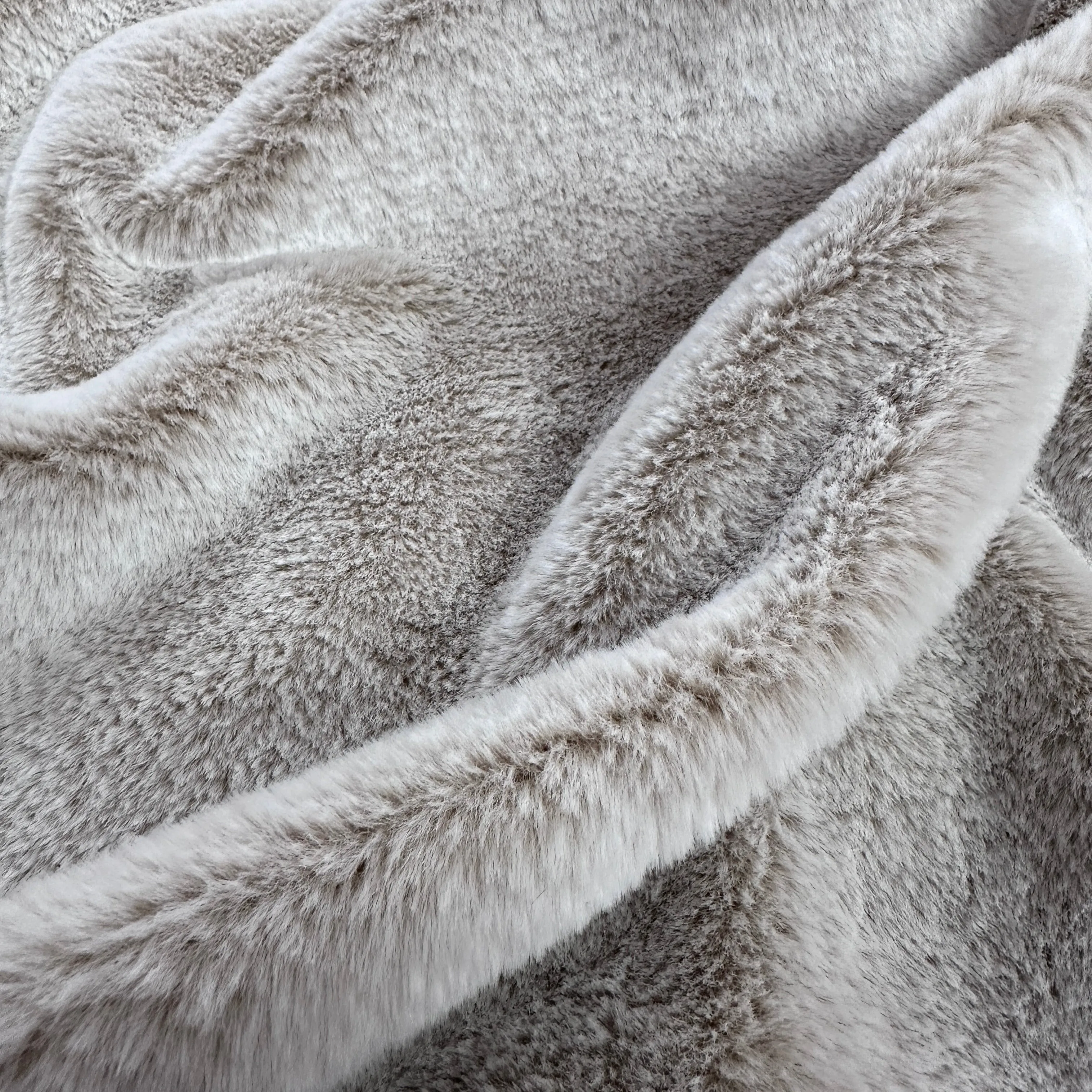 FS1190 Super-soft Plush Cuddle Fleece Frost Fur Fabric