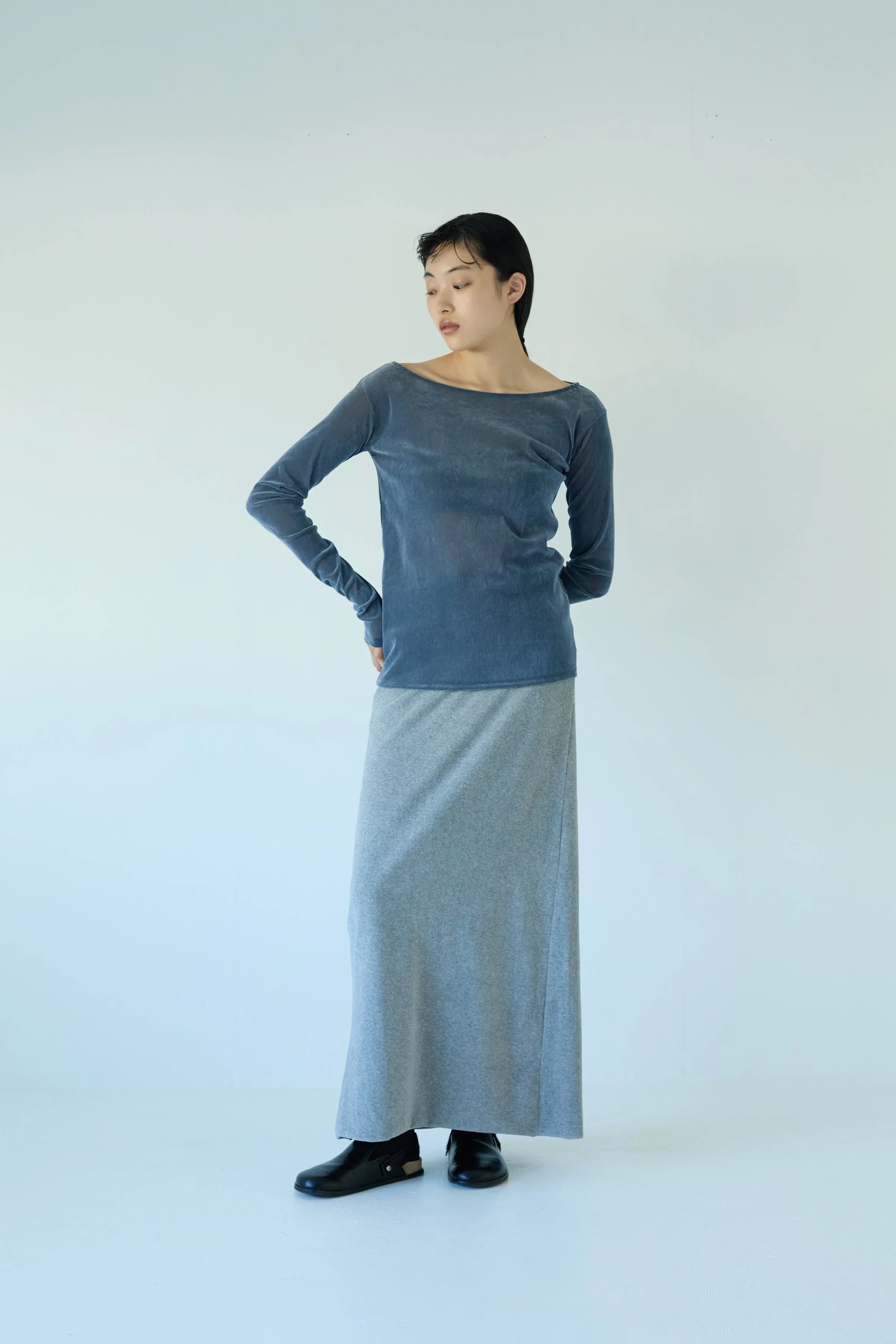 <PRE ODER >  Pile fabric skirt