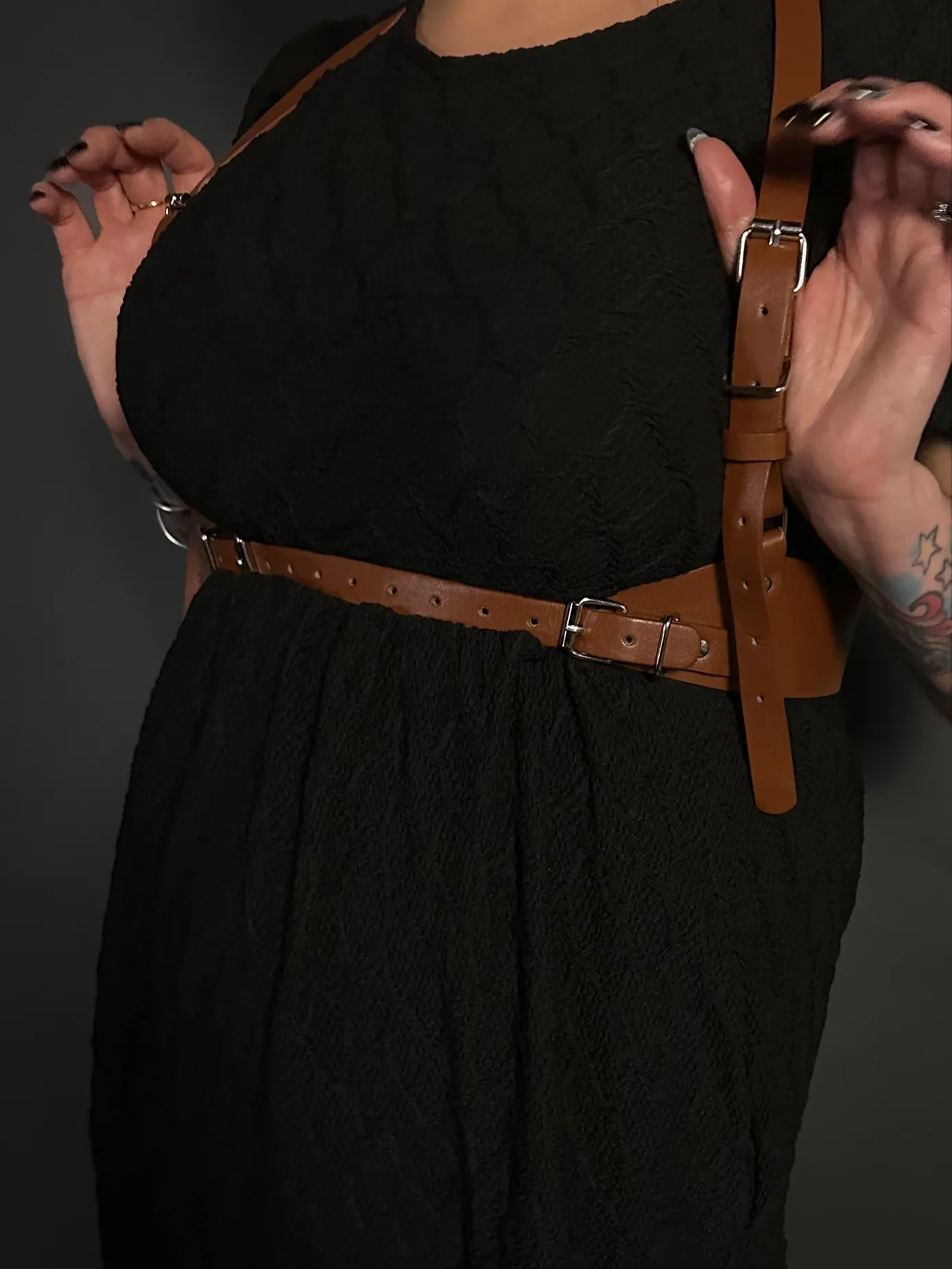 Outfit Set - Puff Sleeve Empire Waist Mini Dress with Pockets & Brown Shoulder Harness Belt