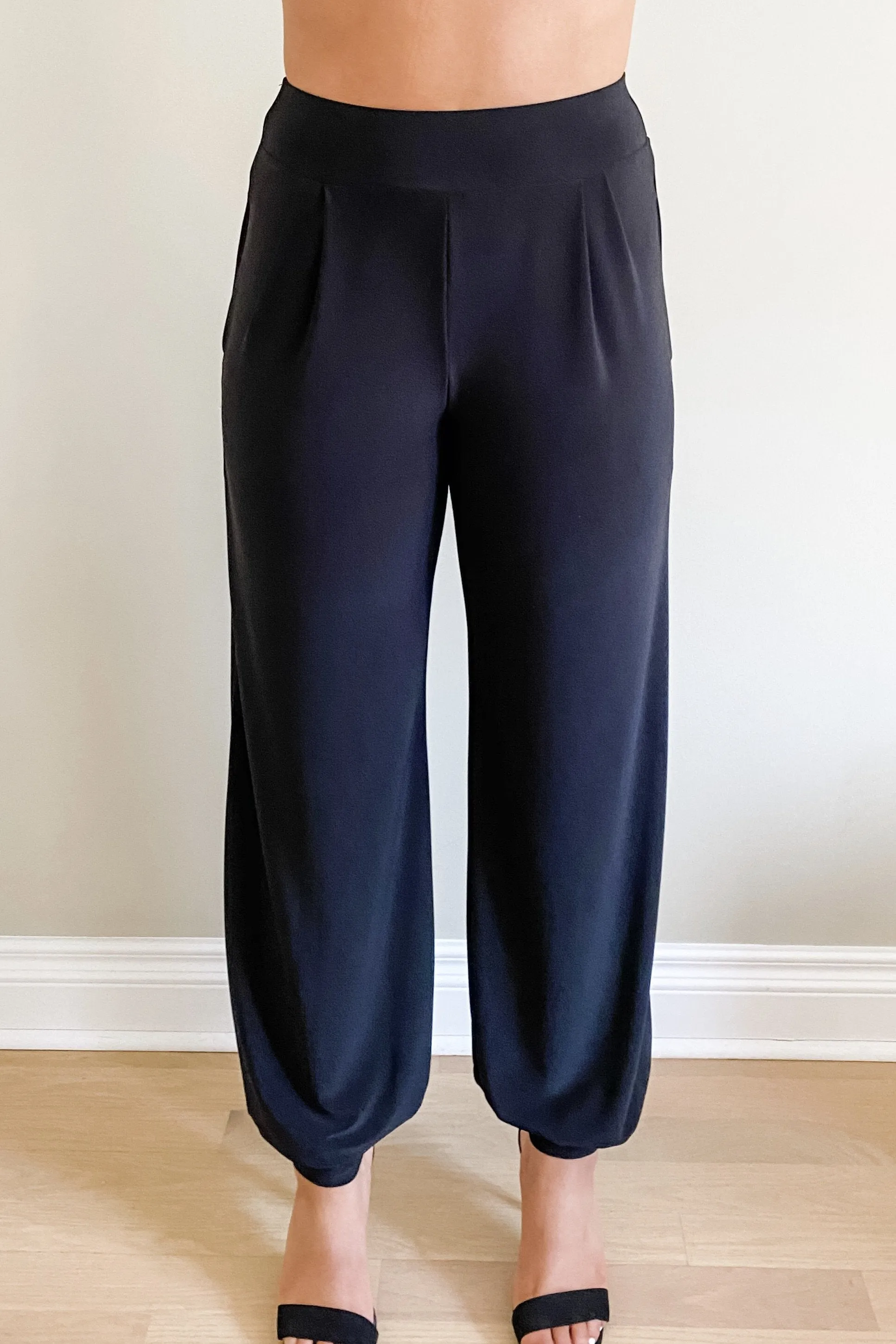 Pocket Pants: Wide Leg to Dressy Joggers