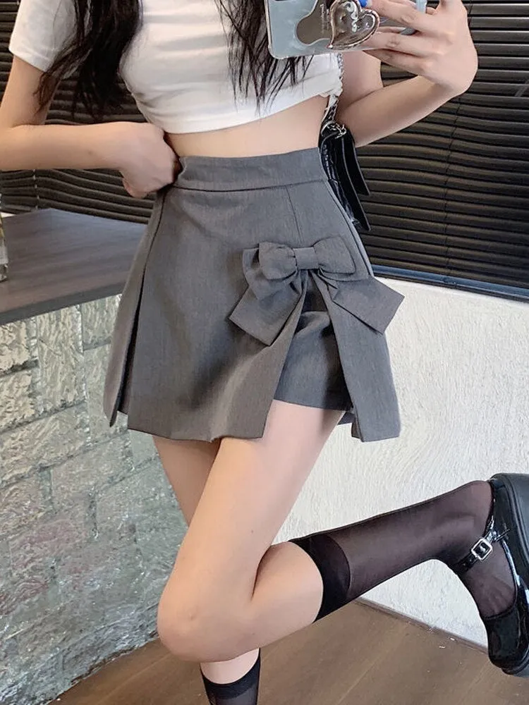 Skorts (Skirt x Shorts) With Side Slits And Bow Detail