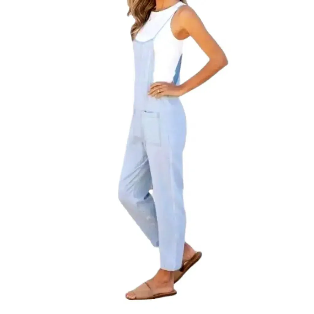 Stretchable denim dungaree for women