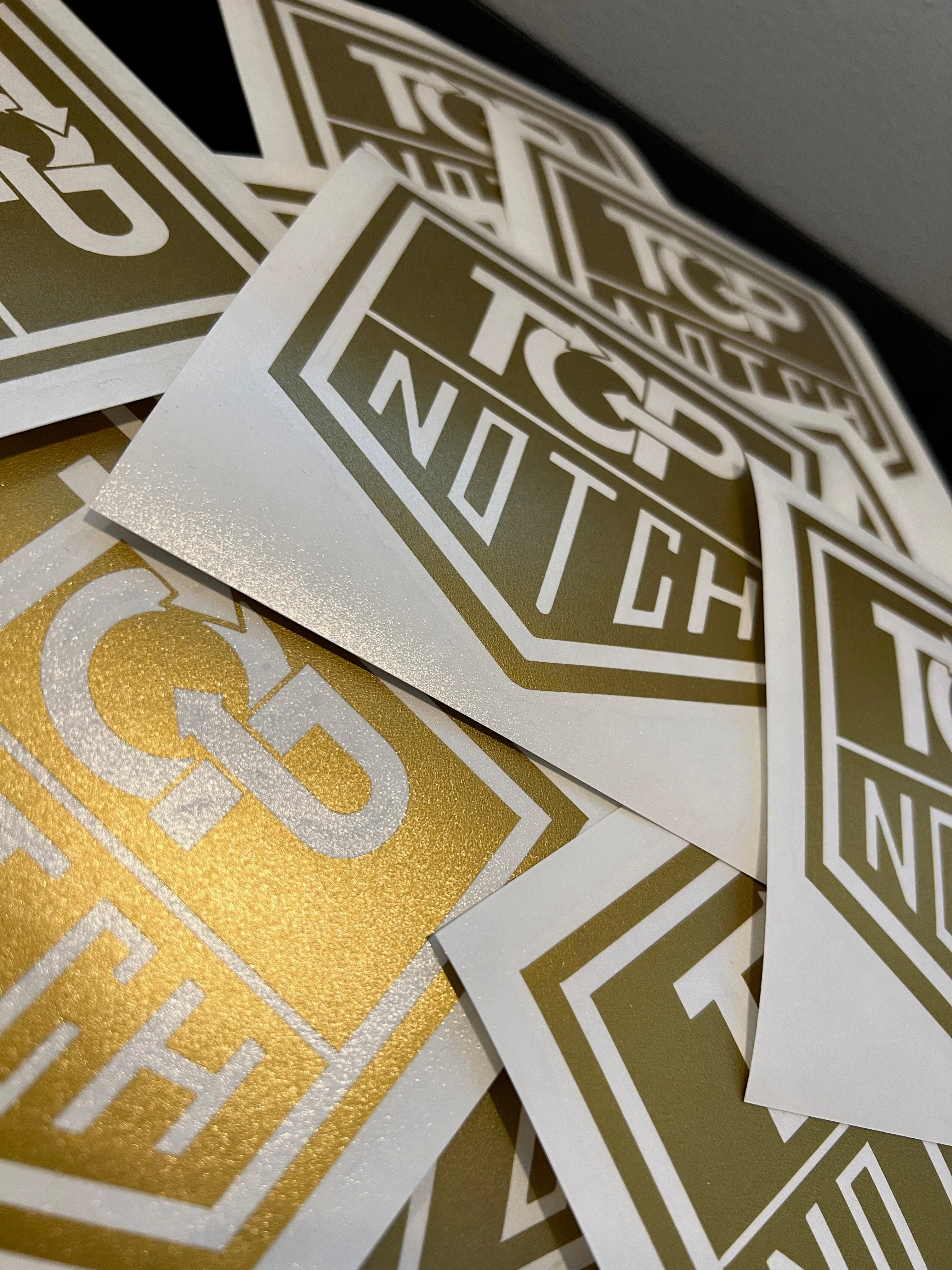 TOP NOTCH SHIELD LOGO STICKERS