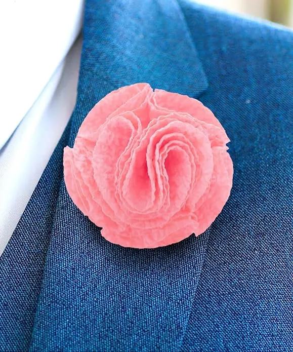 Vittorio Vico Unisex Solid Seersucker Flower Lapel Pin