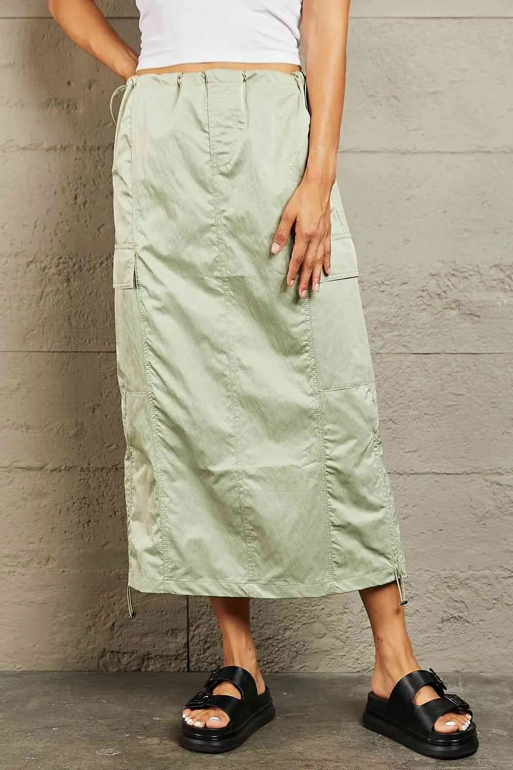 Women's HYFVE Just In Time High Waisted Cargo Midi Skirt